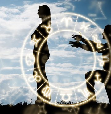 Burçlar insanların ilişkilerini ve uyumlarını da etkileyebileceği düşünülür. Astrolojiye göre bazı burçlar birbiriyle daha uyumlu olabilirken bazıları ise zıt özelliklere sahip olabilir. Bu nedenle birçok kişi, potansiyel partnerleri veya arkadaşları hakkında astrolojik uyumluluğa dikkat eder. 21 Mart tarihinde doğanların burçları ateş elementine aittir. Genellikle cesur, girişken ve liderlik özellikleri ile tanınırlar. Hayatlarında hedefleri için savaşan, kararlı ve enerjik kişilerdir. Peki, 21 Mart hangi burç? 21 Mart burcu ne? 21 Mart yükseleni nedir?