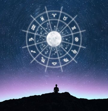 17 Ağustos burcu insanları, büyük hedefleri ve hayalleri olan kişilerdir. Aynı zamanda çevrelerindeki insanlarla iyi bir iletişim kurabilme becerisine sahiptirler. Sosyal, girişken ve cesur bir yapıya sahip oldukları için yeni insanlarla tanışmaktan ve yeni deneyimler yaşamaktan keyif alırlar. Peki, 17 Ağustos hangi burç? 17 Ağustos burcu ne? 17 Ağustos yükseleni nedir?