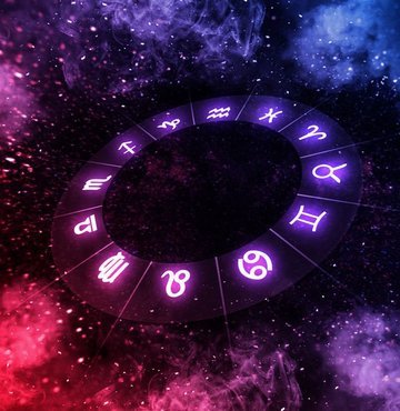 15 Eylül burcu bireyleri analitik düşünce yapısıyla tanınır. Detaylara önem verirler ve her şeyin düzenli ve organize olmasını isterler. Eleştirel bir bakış açısına sahiptirler ve kendileri de dahil olmak üzere çevrelerini sorgulama eğilimindedirler. Bu bireyler ayrıntılara dikkat eder ve titizlikle çalışır. Analiz etmeyi severler ve detaylı planlar yapmaktan hoşlanırlar. Sorunları çözme konusunda pratik bir zekaya sahip olmalarıyla dikkat çekerler. Peki, 15 Eylül hangi burç? 15 Eylül burcu ne? 15 Eylül yükseleni nedir?