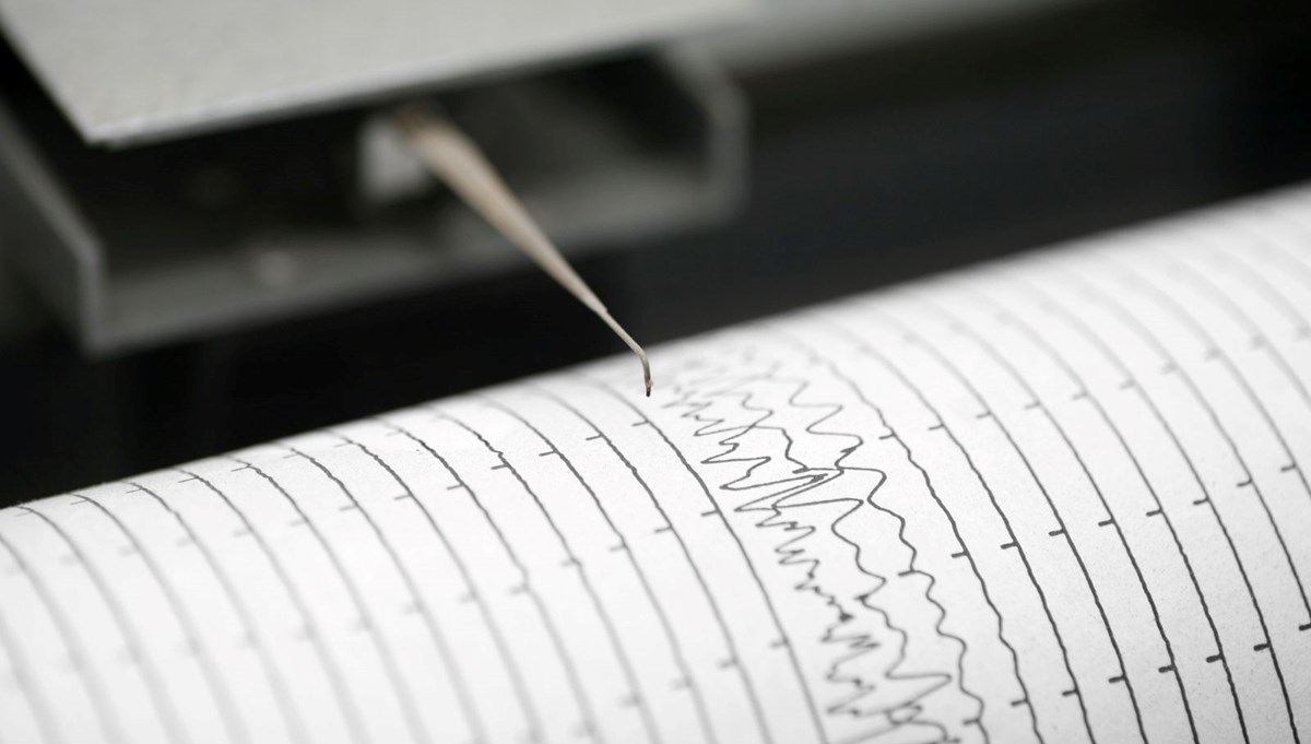 Papua Yeni Gine'de 6 büyüklüğünde deprem