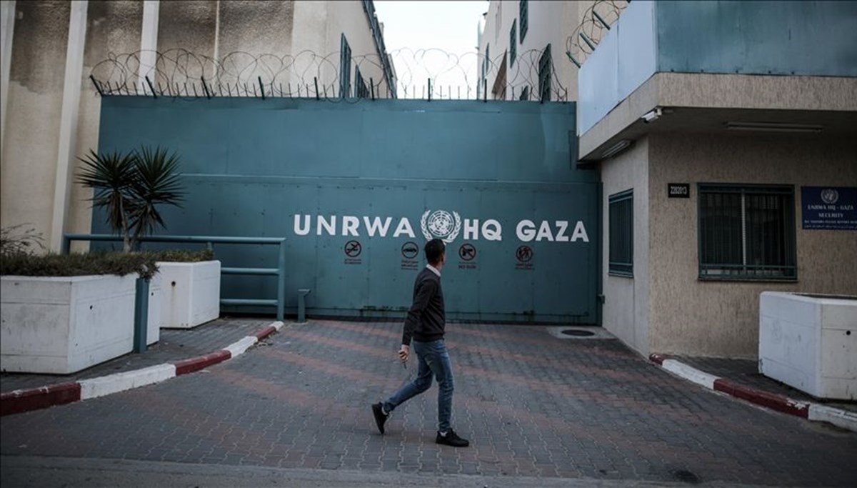 İsrail, Refah'ta BM'ye ait yardım merkezini vurdu: 5 kişi öldü
